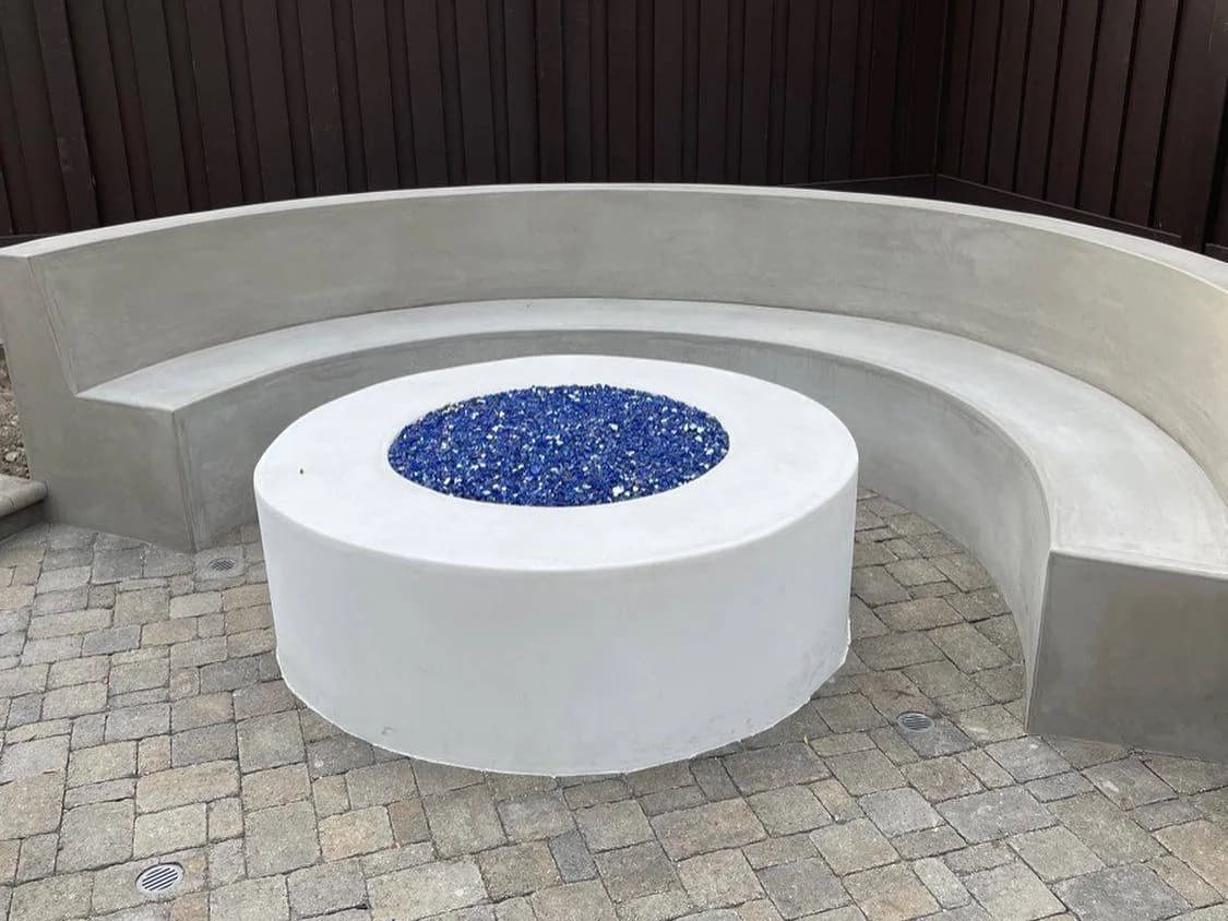 Firepits & Fireplaces